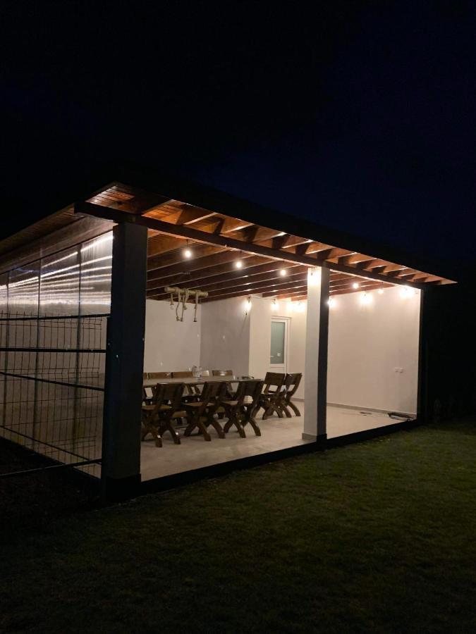 Vila Lorena Stejaru Exterior photo